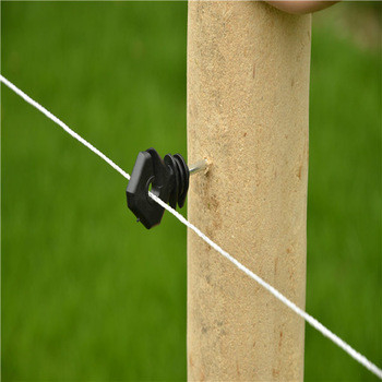 Black Electric Fence Insulators Screw-In Fence Ring Wood Post Insulators