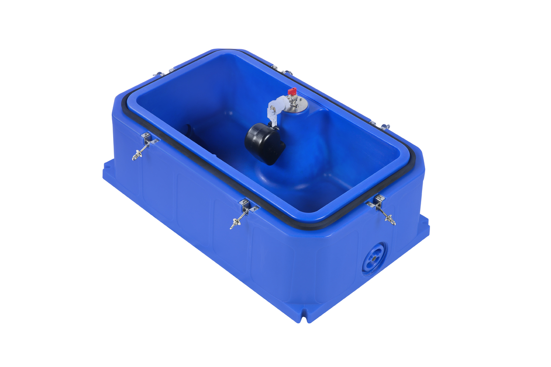 LLDPE Livestock Auto Waterer with 1 Sets Of 220V300W Heating Discs for Cattle