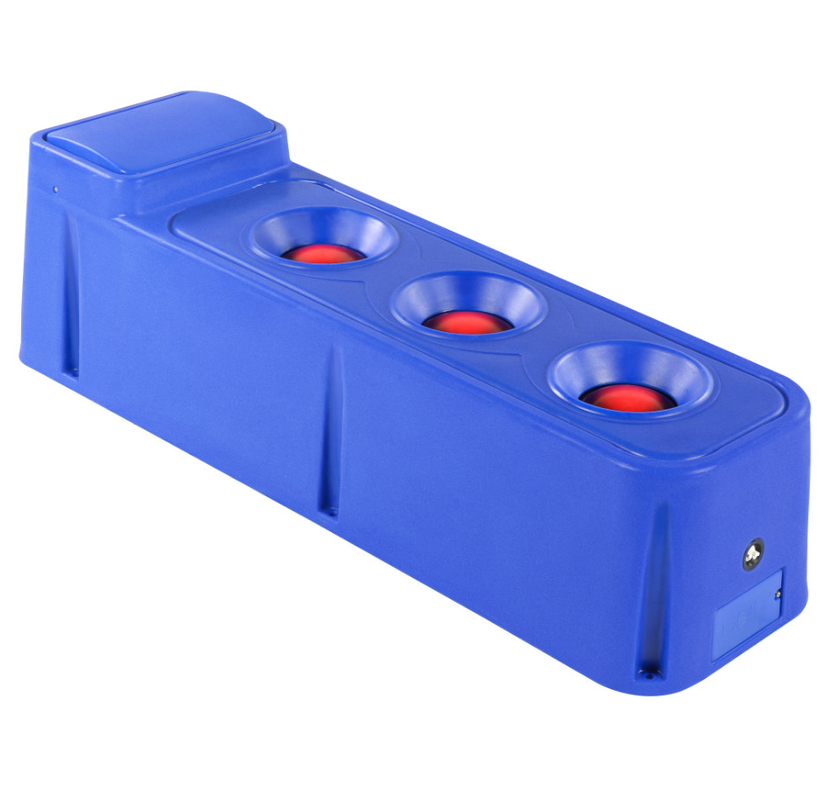 Blue LLDPE Livestock Auto Waterer With Built In Temperature Control For Cattle Sheep Horse 100-120L/min Flow Rate