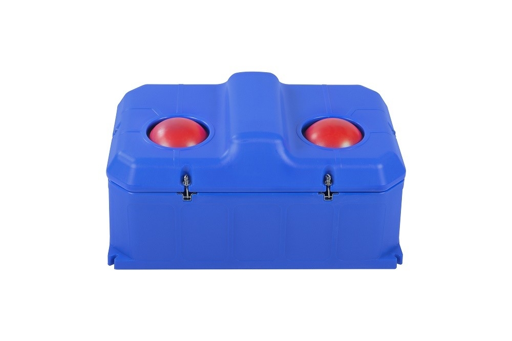 Large Capacity Blue 85L Cattle Drinker with Flow Rate Built In Temperature Control 450mm Drinking Height