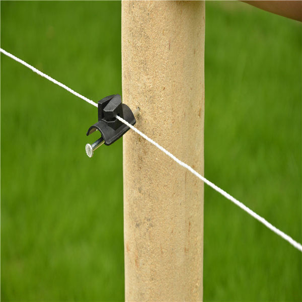 4mm Nail On Insulator 70mm Length Black PP Small Nail Electric Fence Insulators